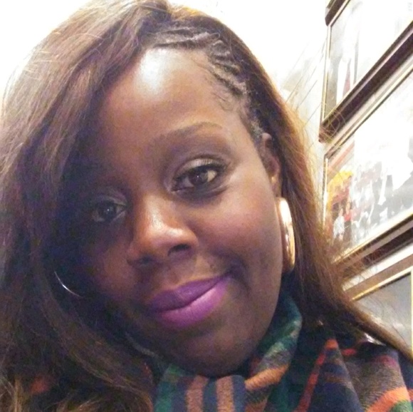 Meet your Posher, Treasure - Picture 1 of 1